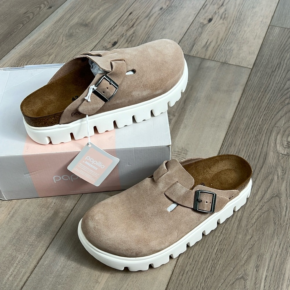 BIRKENSTOCK Papillio Boston Womens Chunky Clogs Sand